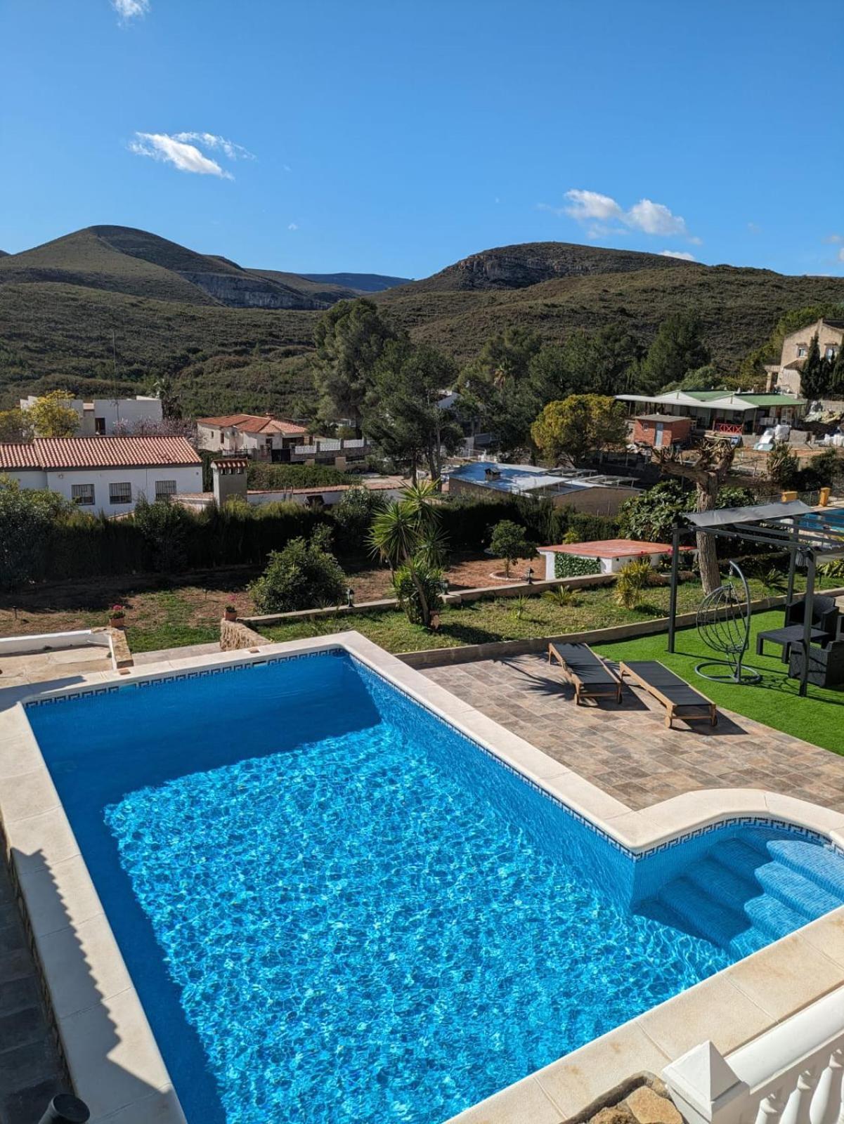 Villa Buen Estar, Piscina, Barbacoa, Jacuzzi En Valencia à Turís Extérieur photo